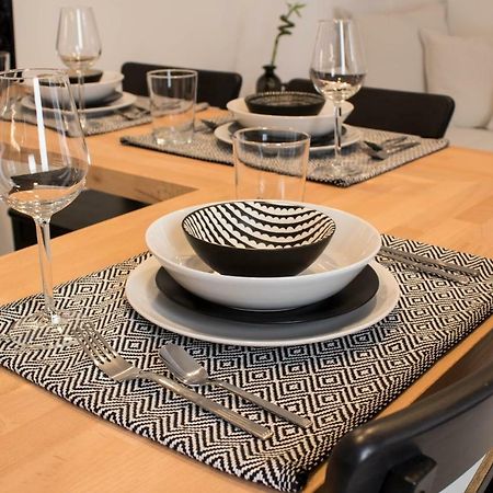 Super Stylish Apartments In Syntagma Square! Atene Esterno foto