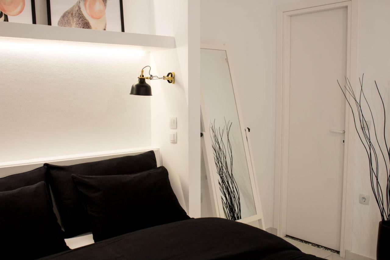Super Stylish Apartments In Syntagma Square! Atene Esterno foto